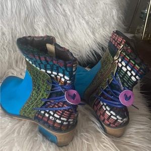 Ankle boots